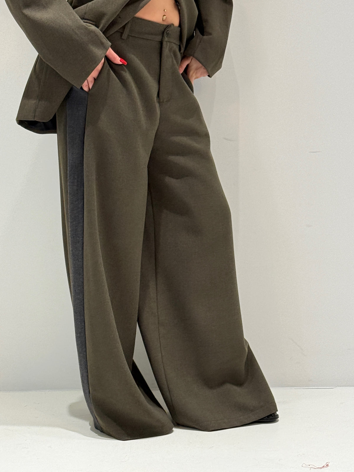 PANTALONE KOBUK BY LUMINA verde militare|Colore:Verde militare