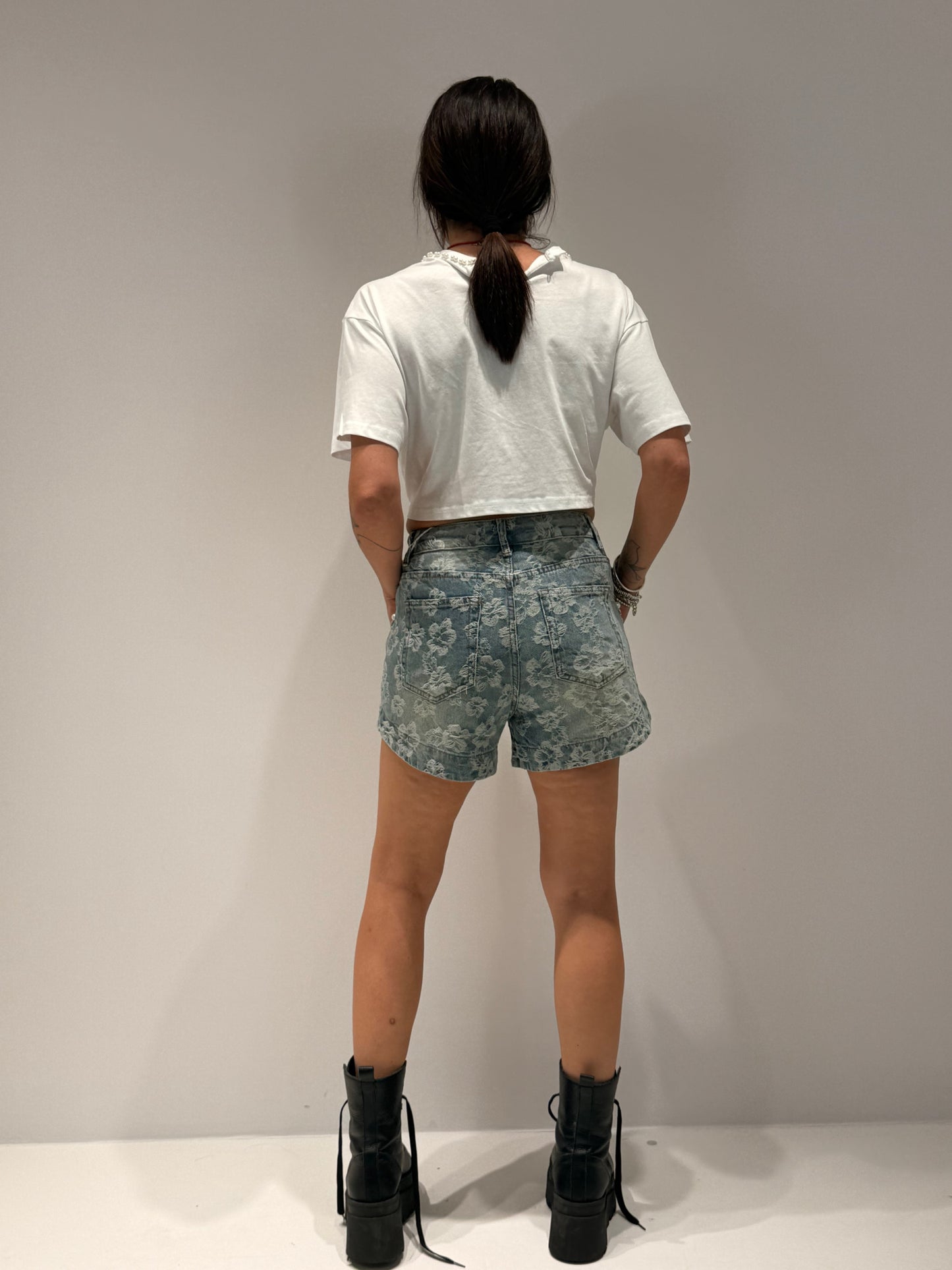 SHORTS PERLE E FIORI DENIM LAVAGGIO CHIARO