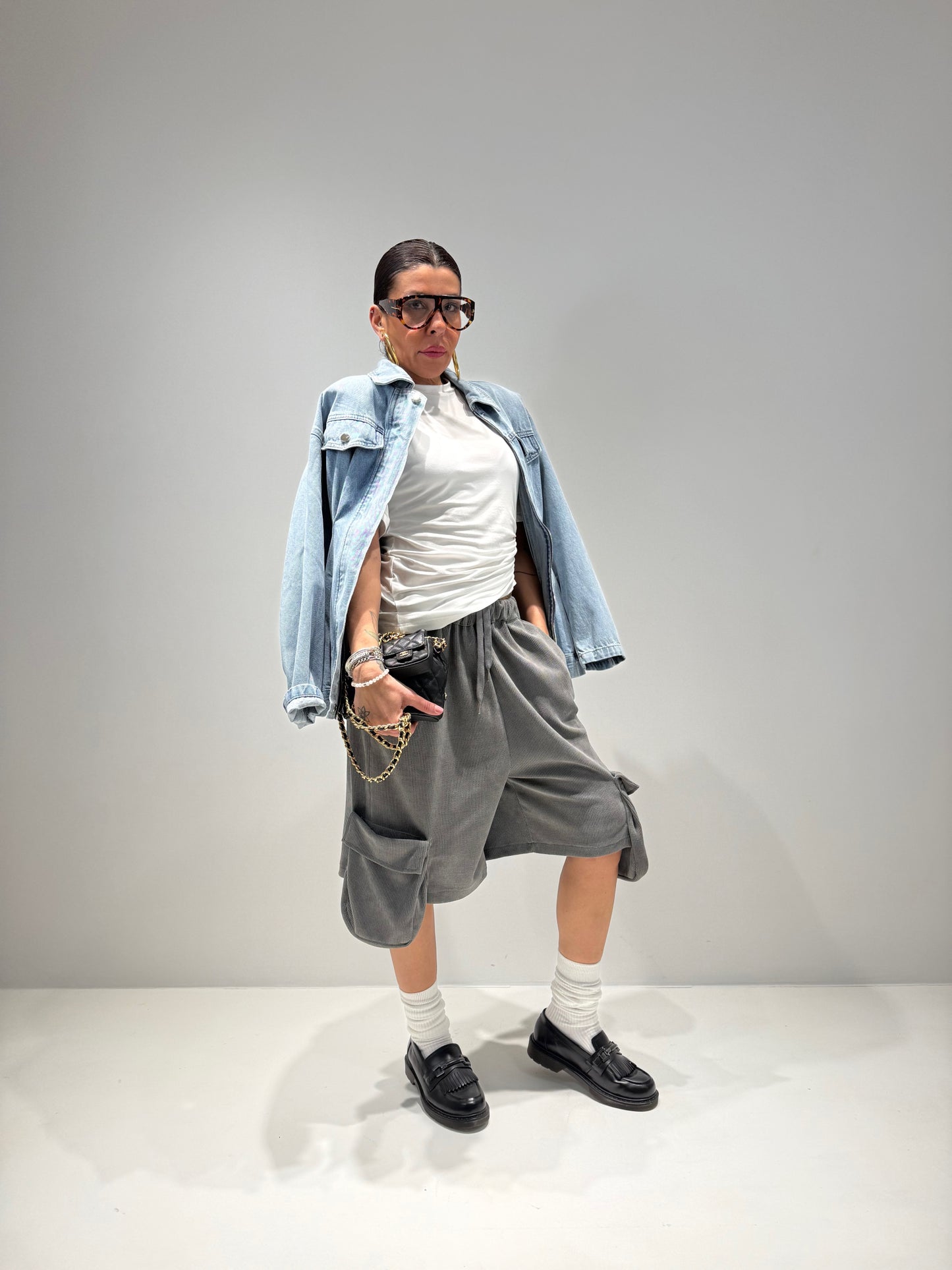 Bermuda Donna Grigio Scuro Samurai - Vestibilità Over | ALLISIT