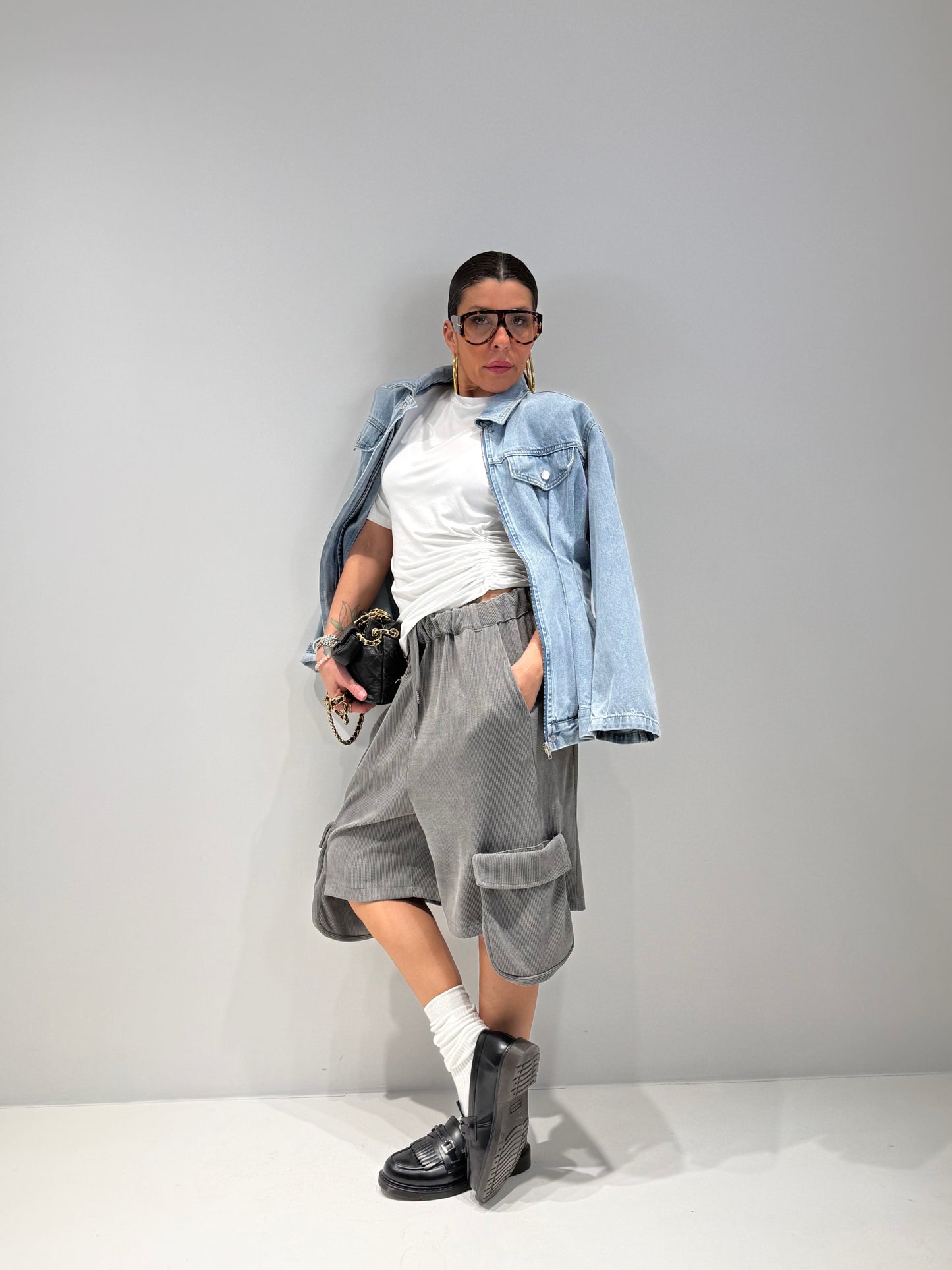 Bermuda Donna Grigio Scuro Samurai - Vestibilità Over | ALLISIT