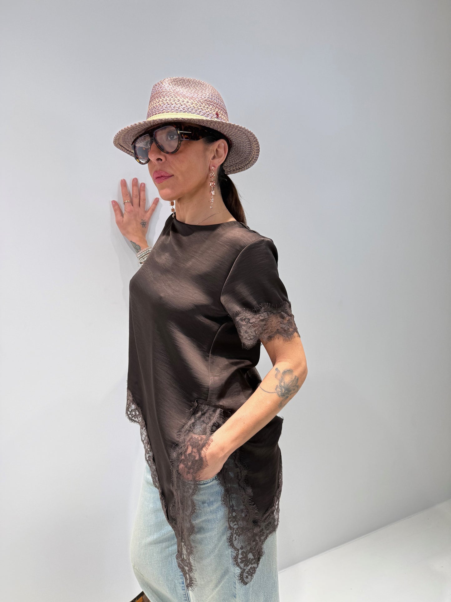 T-SHIRT LINGER marrone|Colore:Marrone