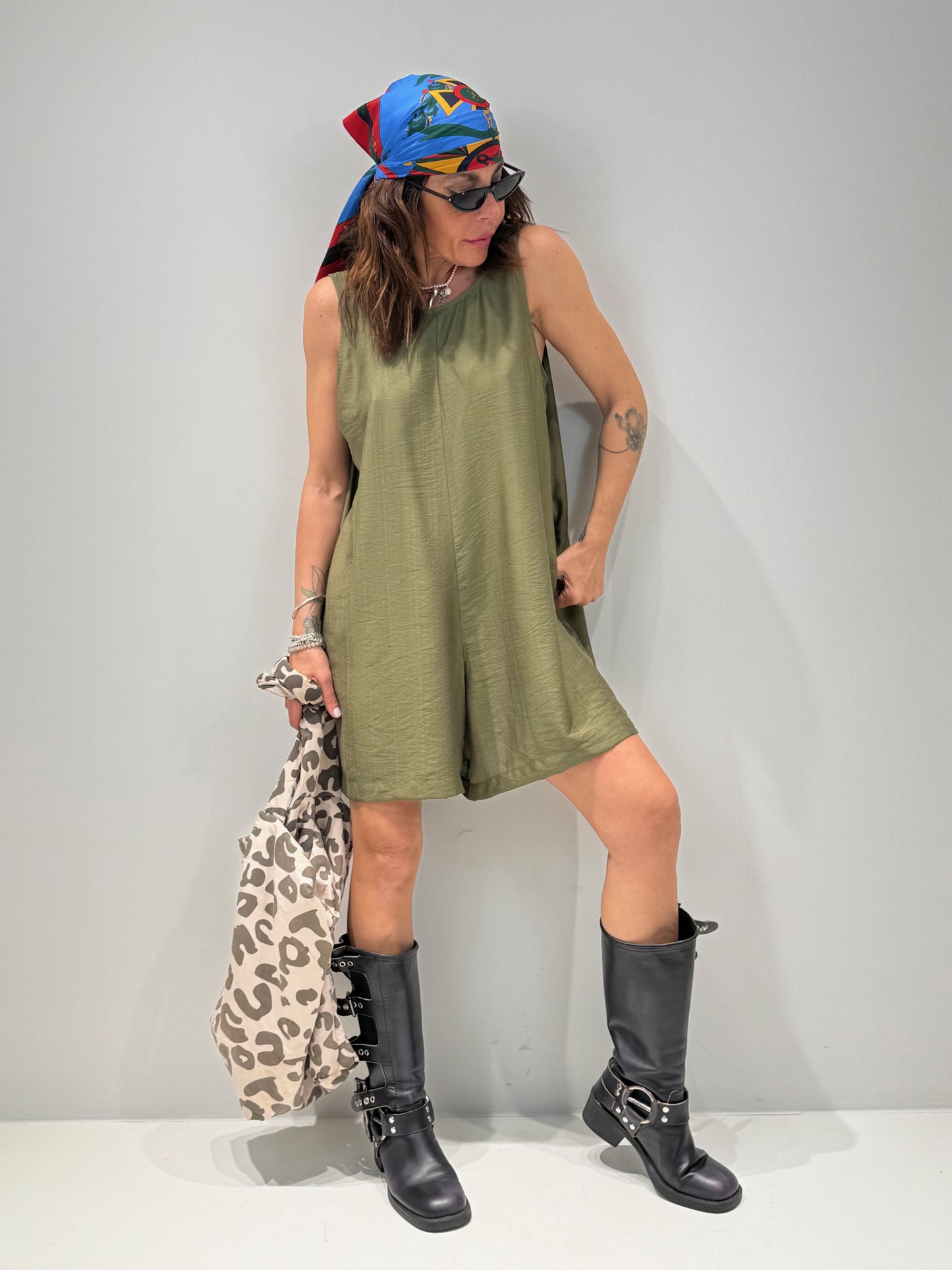 TUTA CORTA NULOR verde militare|Colore:Verde militare