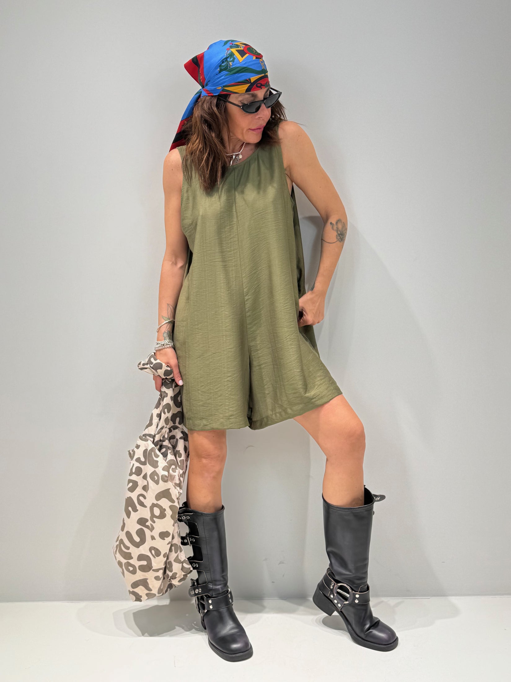 TUTA CORTA NULOR verde militare|Colore:Verde militare