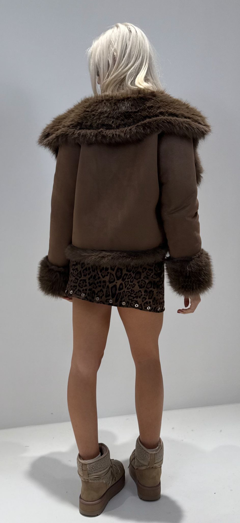 MONTONE GIACCA MARRONE