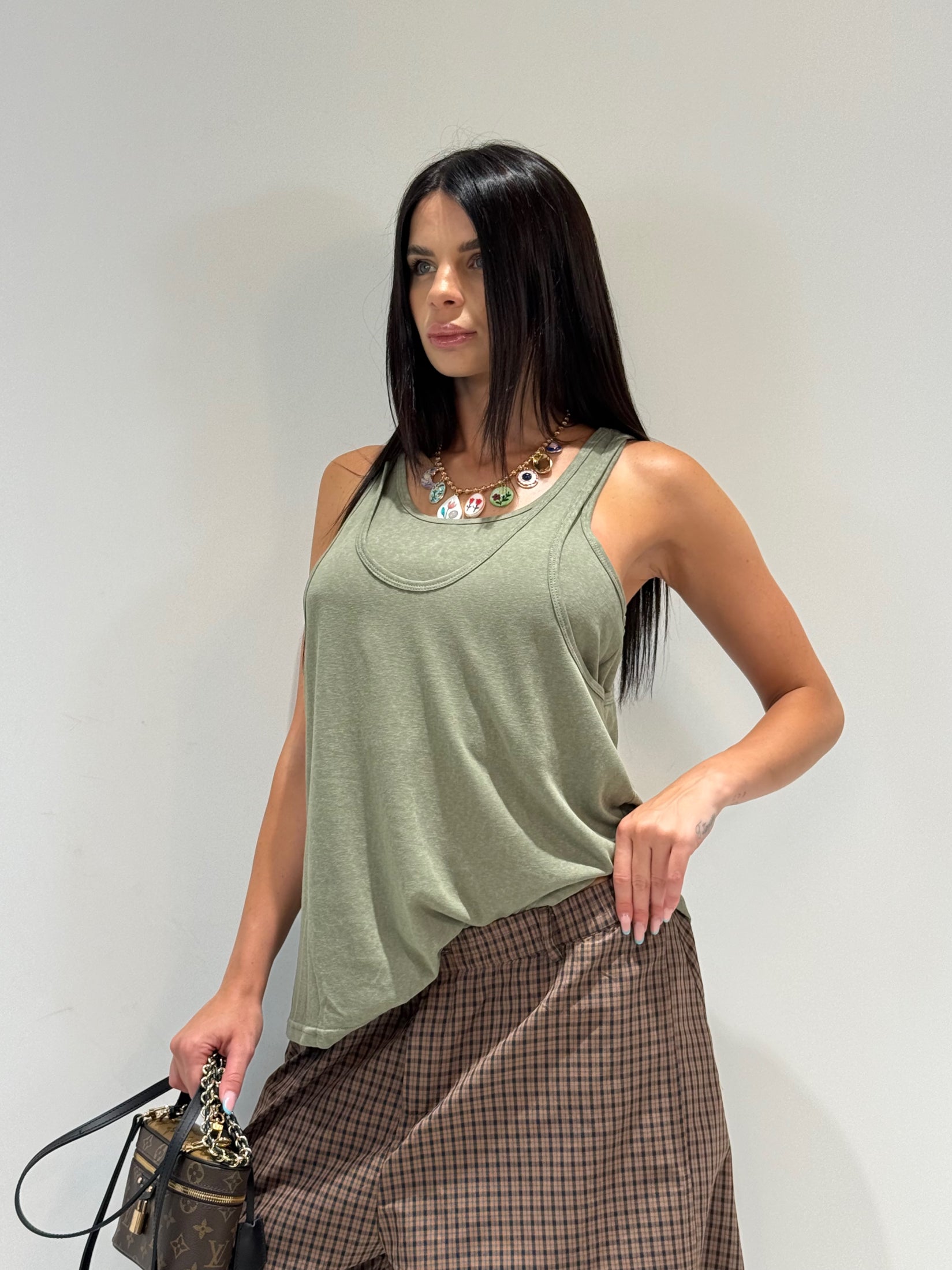 CANOTTA DADDI  verde militare|Colore:Verde militare