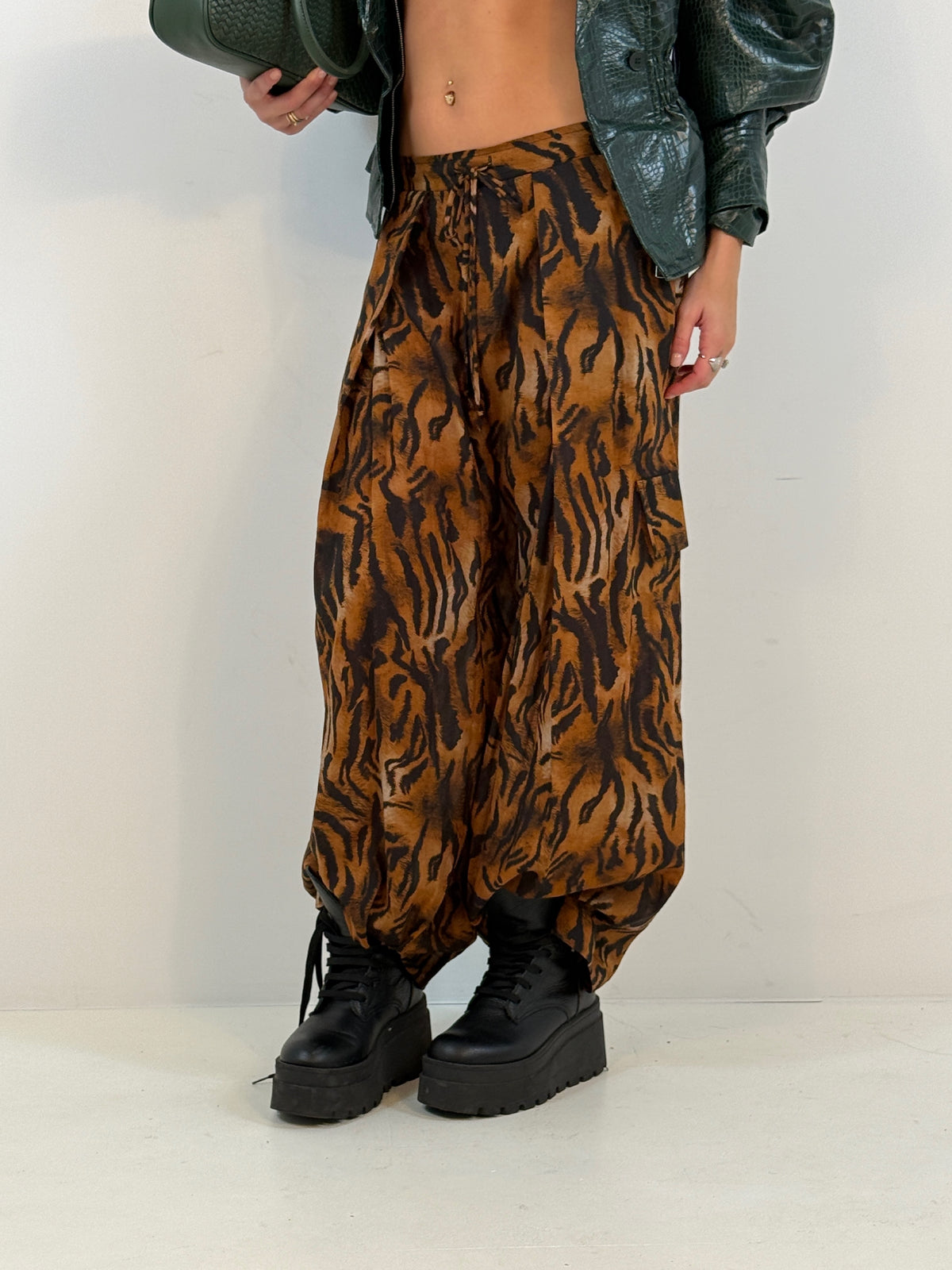 PANTALONE NORTHAMPTON BY LUMINA nero|Colore:Nero