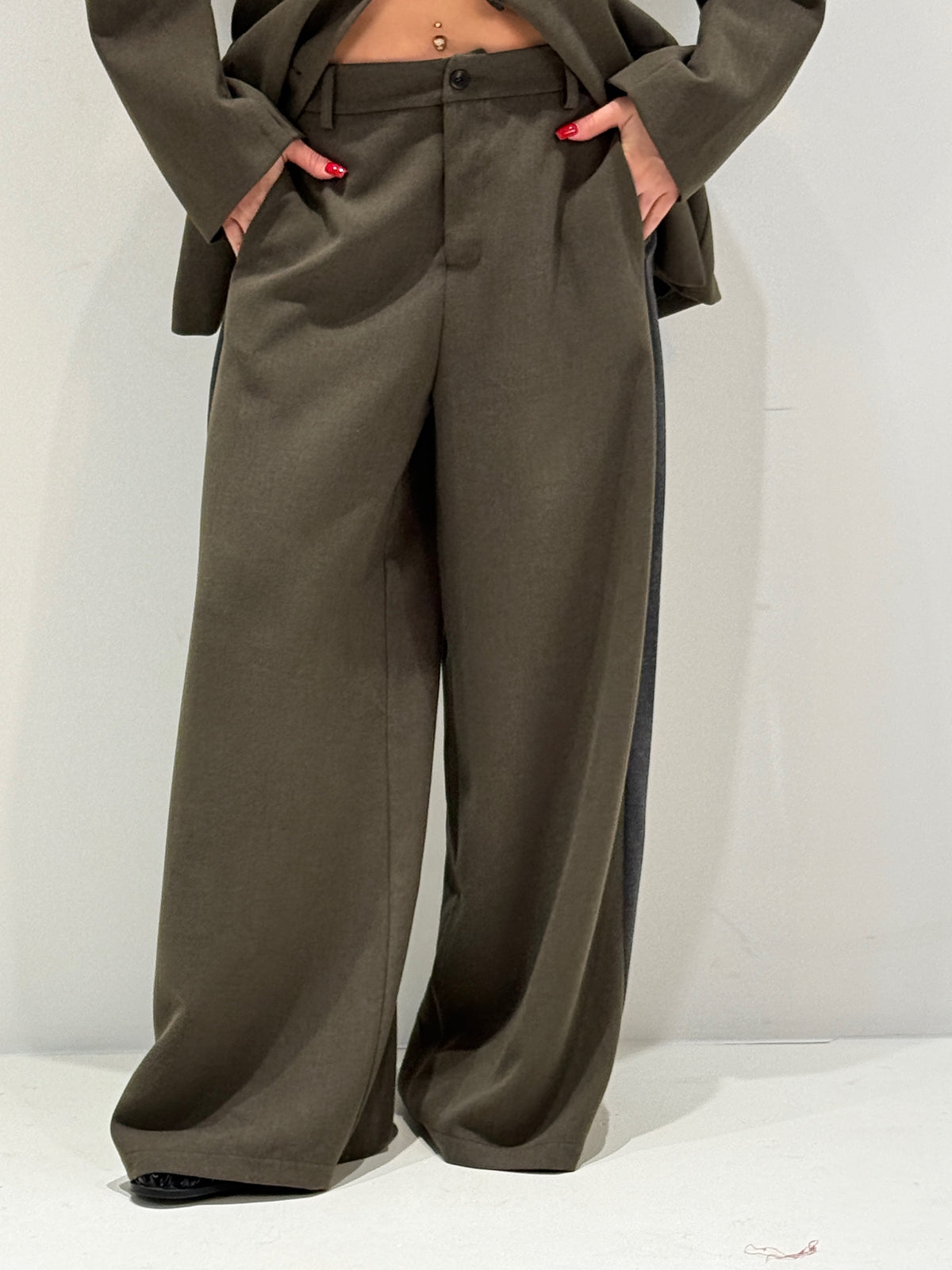 PANTALONE KOBUK BY LUMINA verde militare|Colore:Verde militare